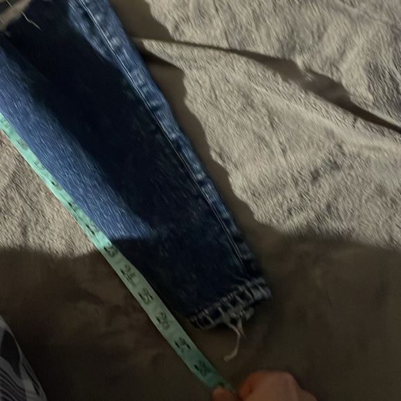 American Eagle Strigid distressed jeans 12 regular - Picture 6 of 8